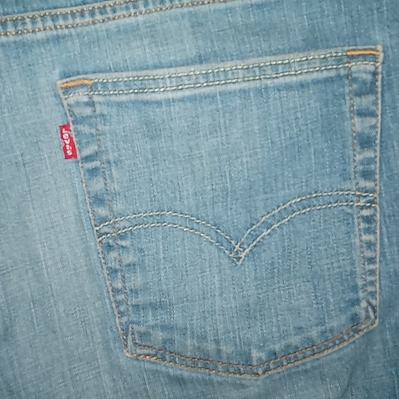 Levi Strauss & Co. 514 Jeans. Mens. Size 36 Waist 30 Length. Blue Denim color. - Picture 8 of 9